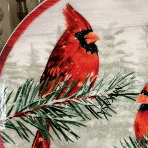 NWT MIKASA 9 inch Countryside Christmas Cardinals Portrait Plate - Picture 4 of 6
